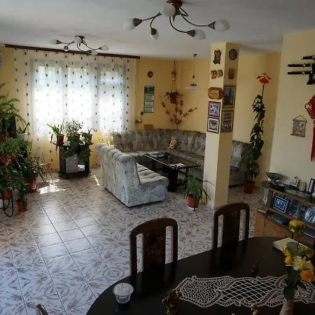 Kosara Guest house Saints Constantine and Helena